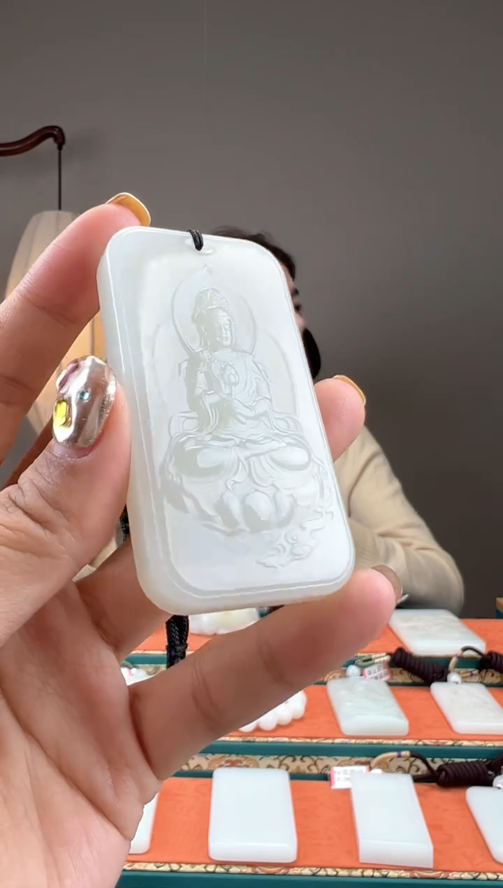 【闪购商品】和田玉颈饰未镶嵌1