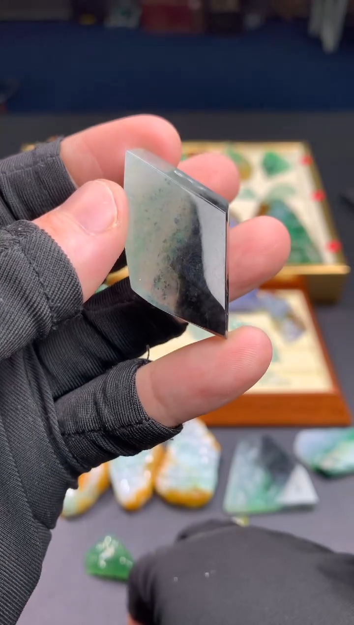 【闪购商品】定制翡翠未镶嵌                