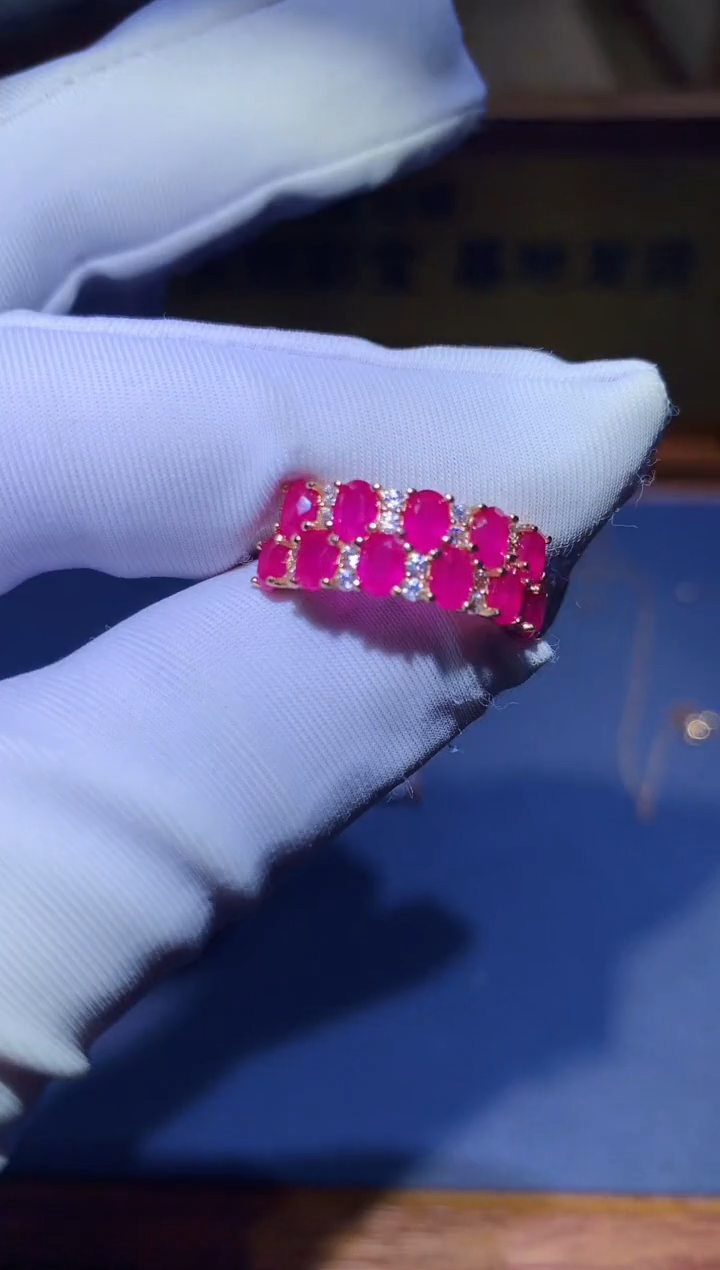 【闪购商品】红宝石戒指银S925镶嵌........