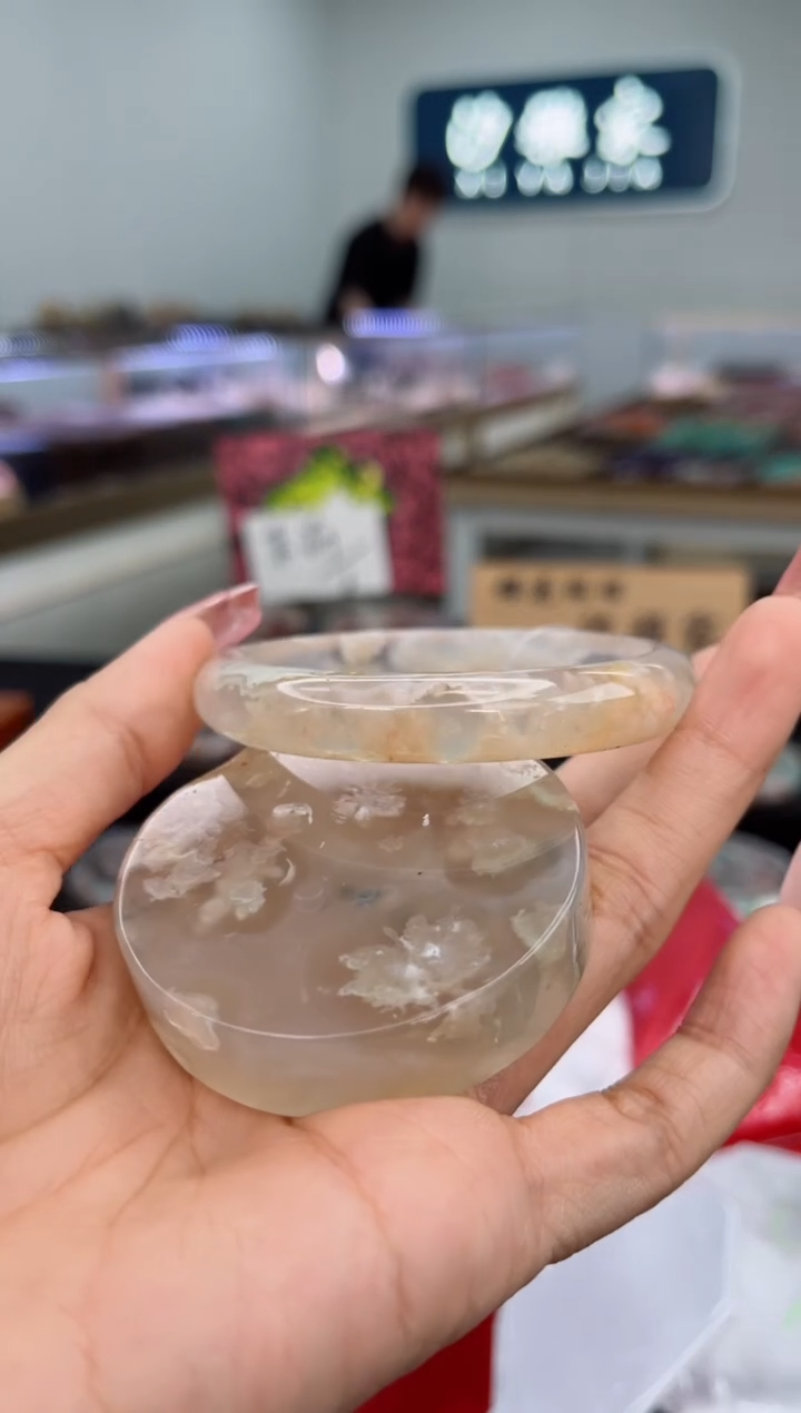 石英质玉手镯未镶嵌57圈口（赠品镯心）3006192