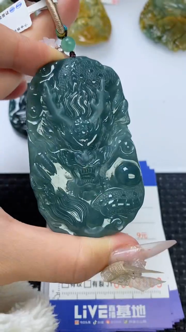 【闪购商品】翡翠颈饰未镶嵌1111111111111111