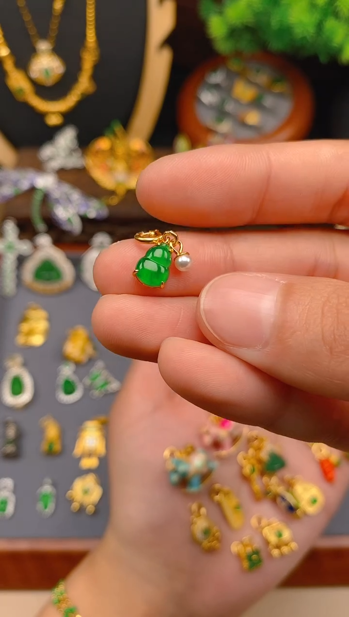 【闪购商品】翡翠吊坠(不含链)银S925镶嵌葫芦万能扣