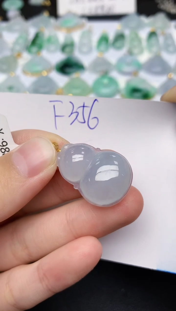 颈饰18K金镶嵌翡翠天然缅甸A货翡翠百元以上9元证书费自理