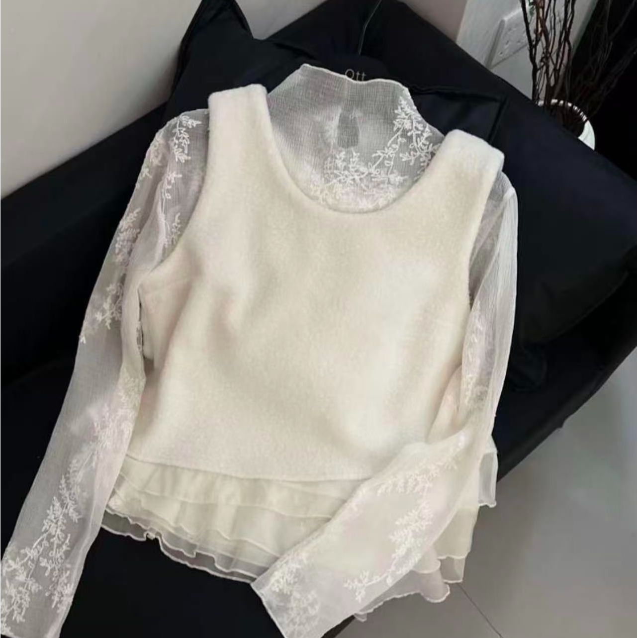 【卫掌柜】甜美马甲背心叠穿半高领温柔蕾丝打底衫两件套