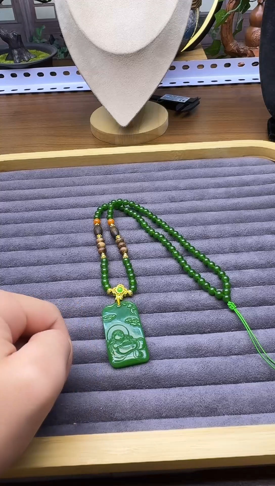 颈饰14K金镶嵌和田玉L31    