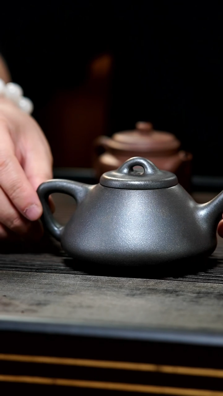 【闪购商品】紫砂茶壶21-微瑕全手底槽清子冶210cc