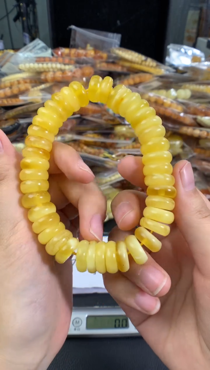 蜜蜡未镶嵌珠宝奇石1