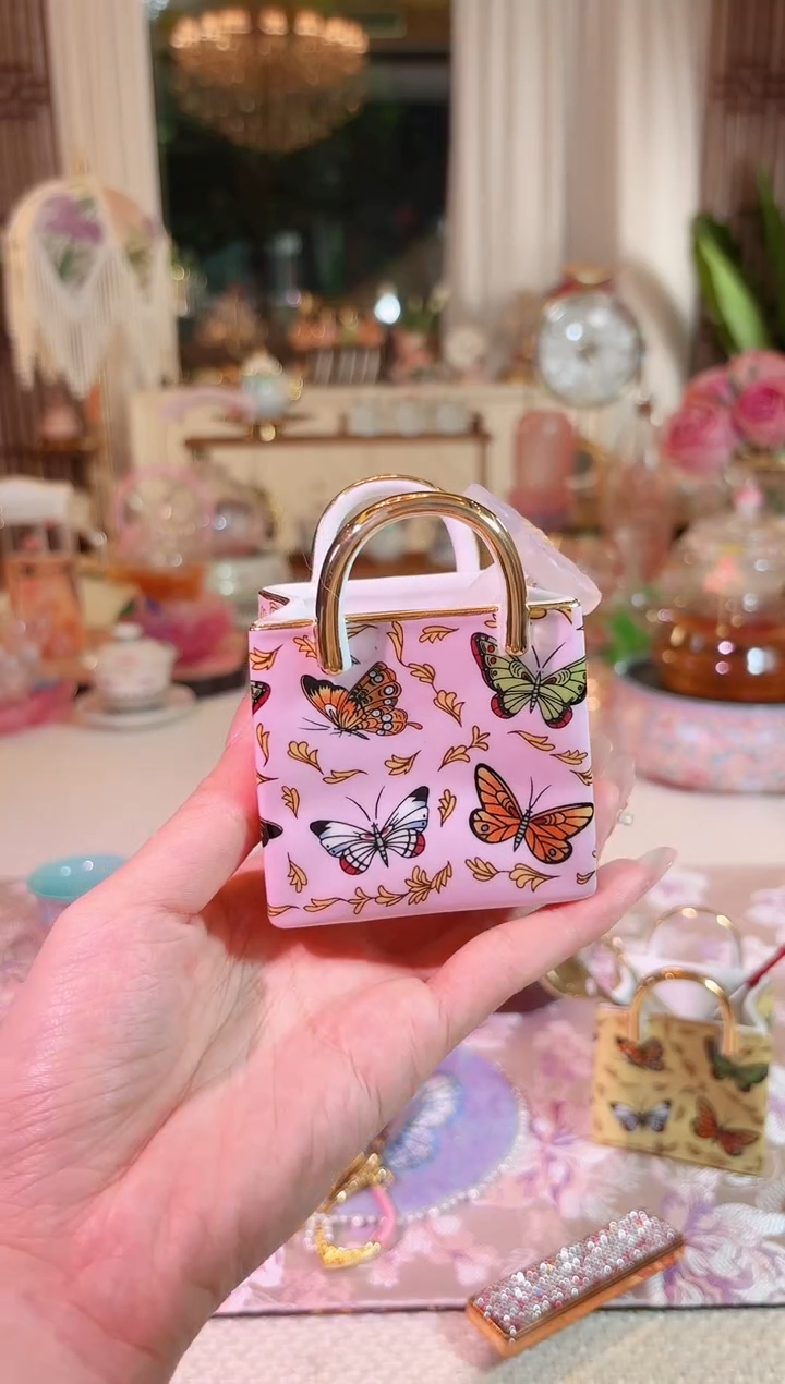 H516-PK-H224粉色蝴蝶收纳包