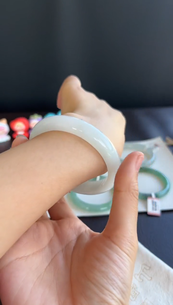 未镶嵌手镯翡翠19号60.4*12.6*8.0