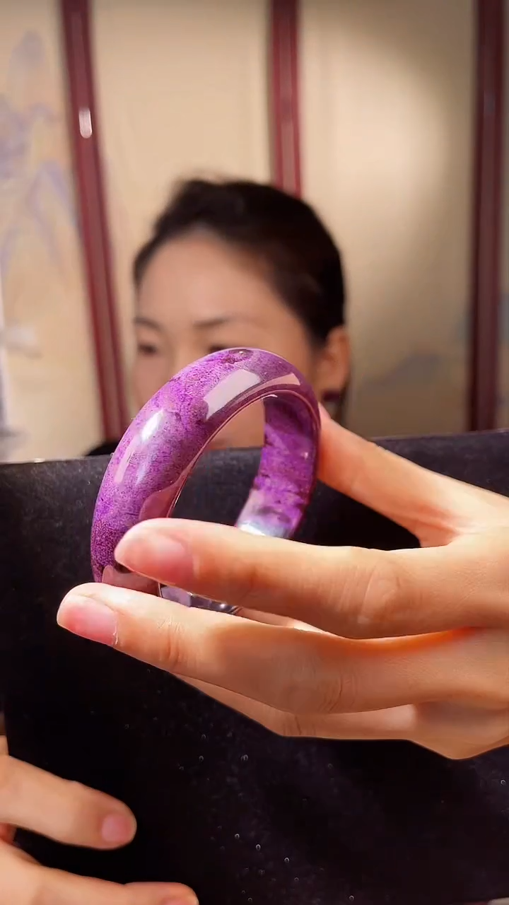 【闪购商品】苏纪石（舒俱来）手镯（圈口58.6）未镶嵌