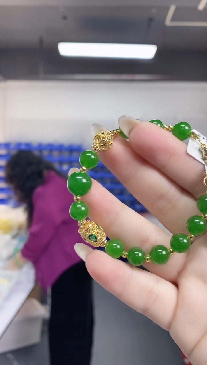 【闪购商品】和田玉手串未镶嵌多样性发其一颜色微差