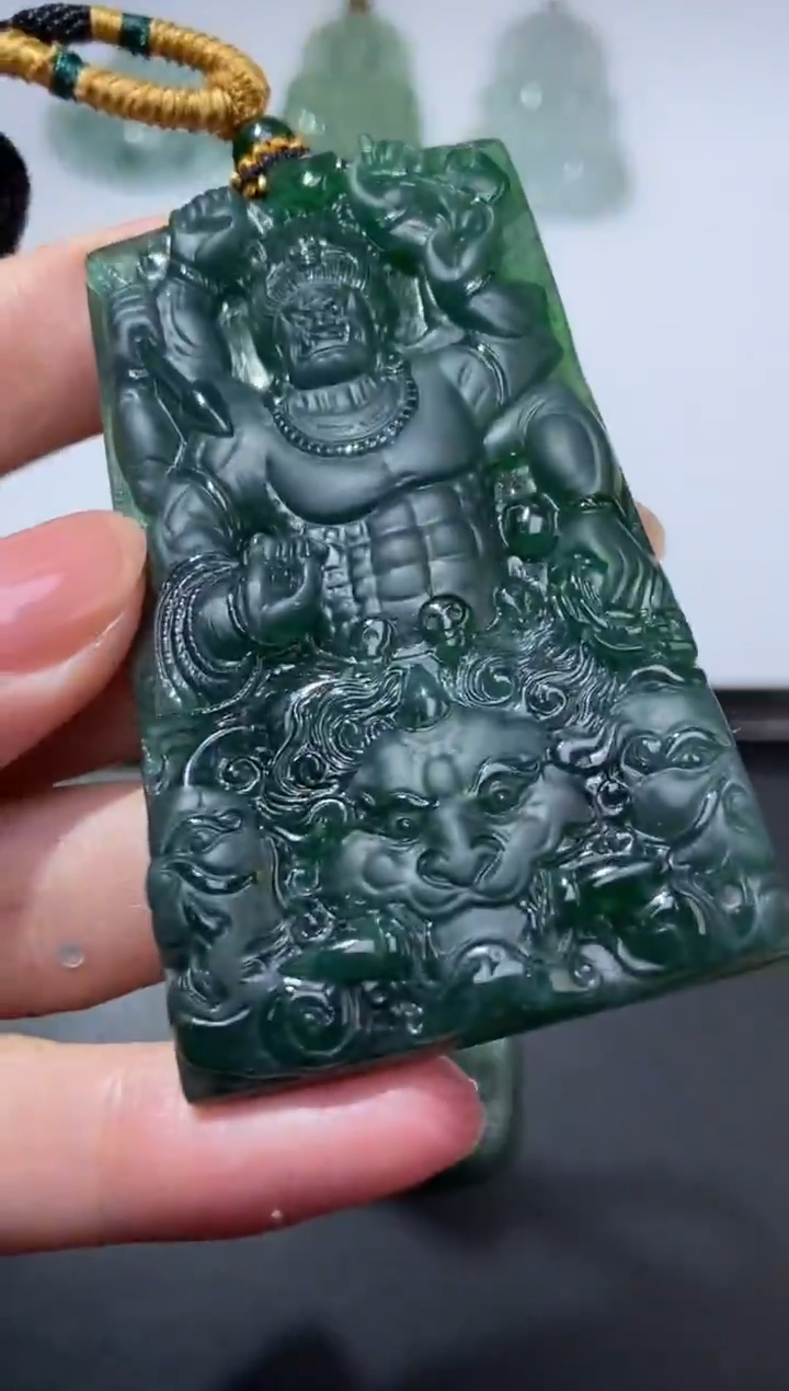 未镶嵌挂件翡翠377391  多人