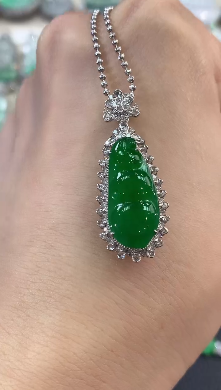 【闪购商品】翡翠吊坠(不含链)18K金镶嵌c102