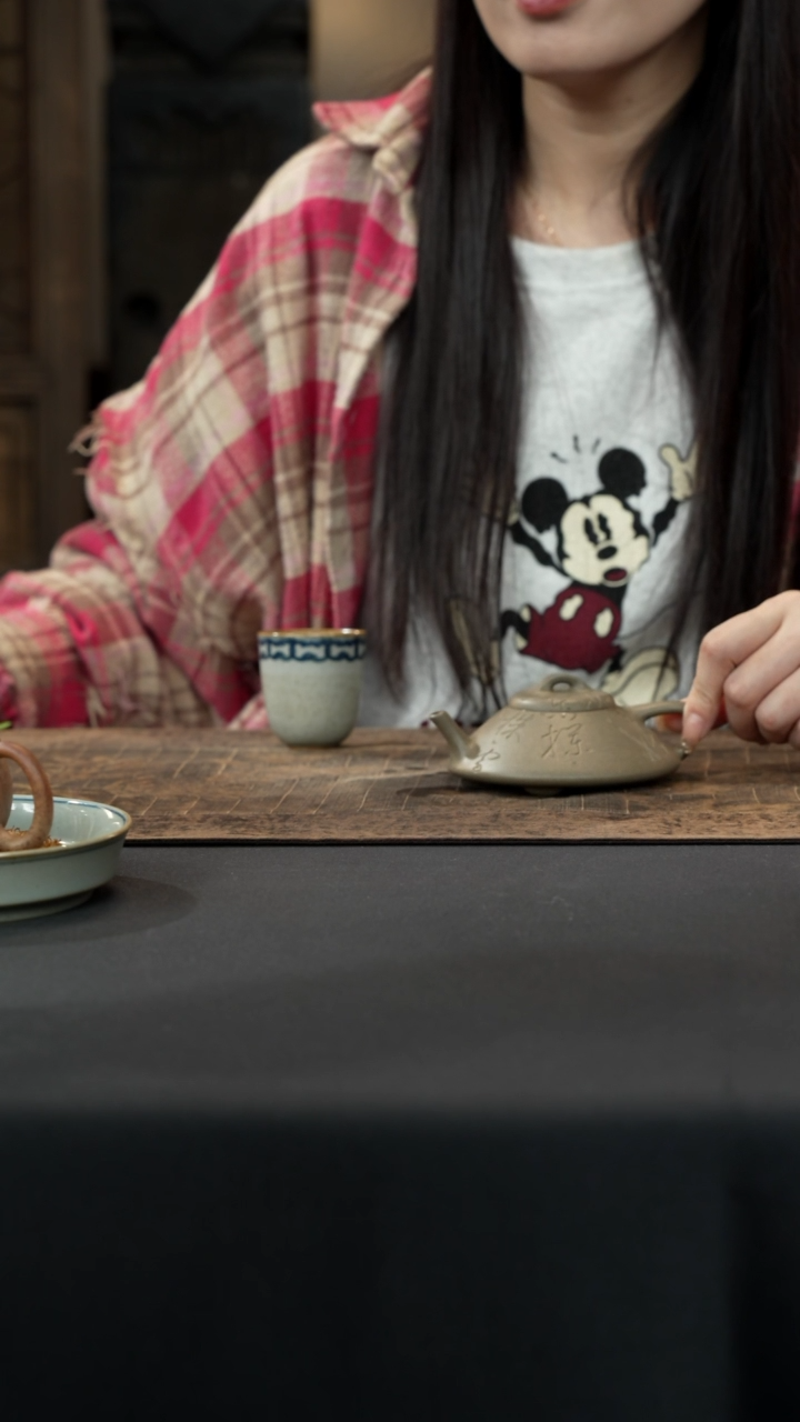 【闪购商品】紫砂茶壶合瓢壶青段刻绘