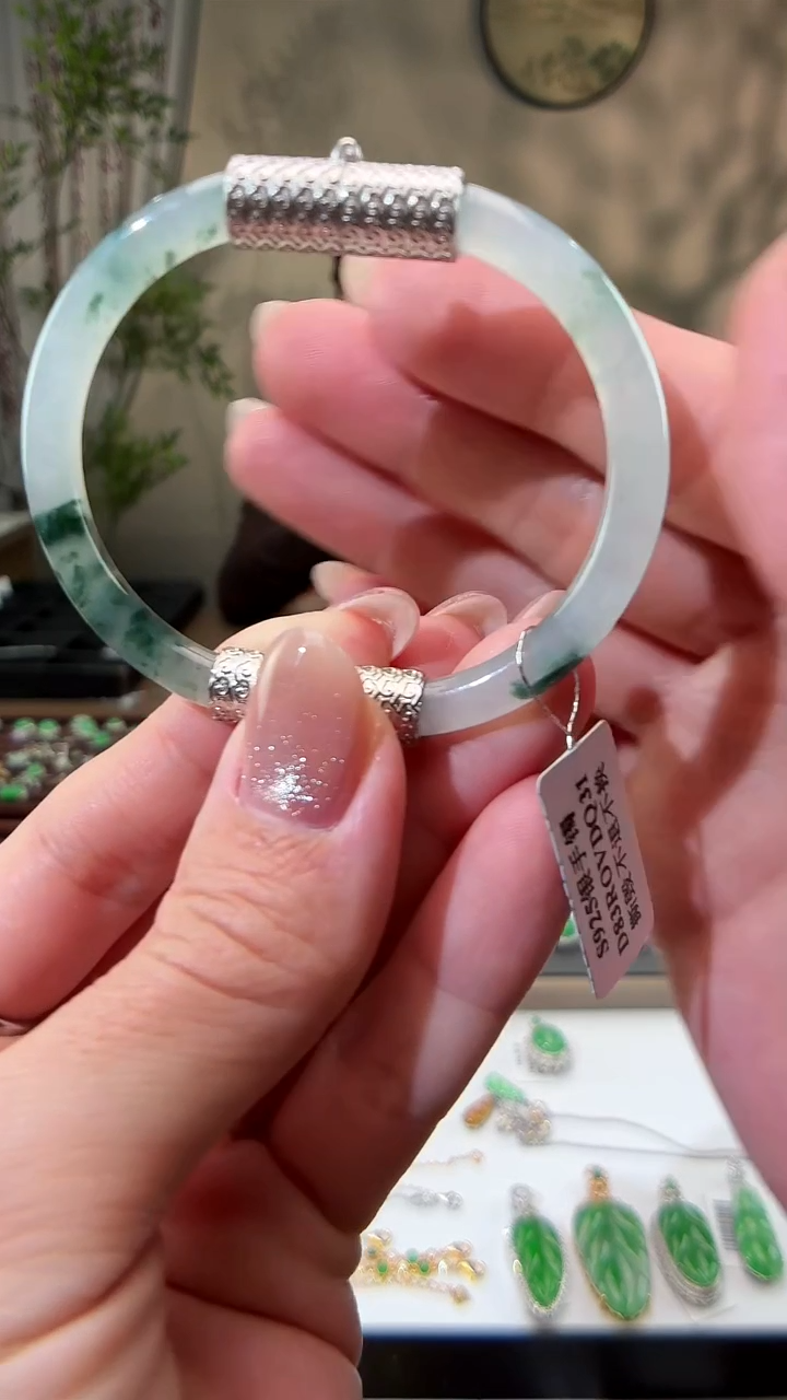 吊坠(不含链)银S925镶嵌翡翠手镯