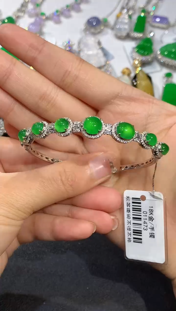 18K金镶嵌手镯翡翠臭****）分单第一单 漏拍无效