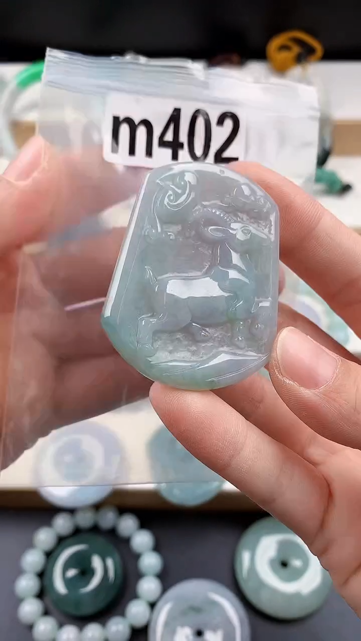 颈饰未镶嵌翡翠天然翡翠吊坠挂件