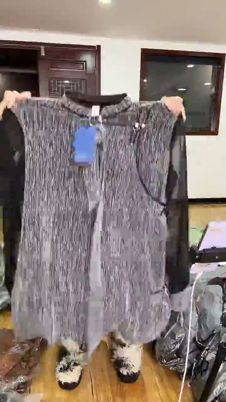 L码       135斤   短款