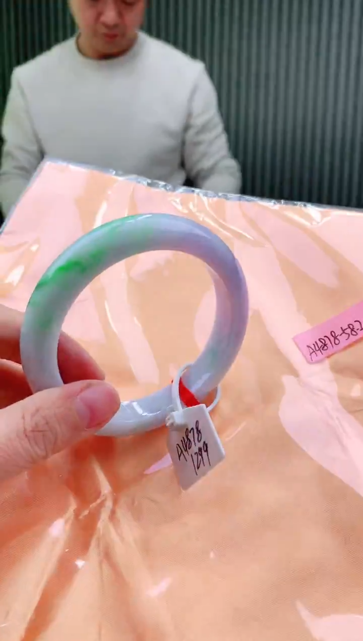 未镶嵌手镯翡翠58