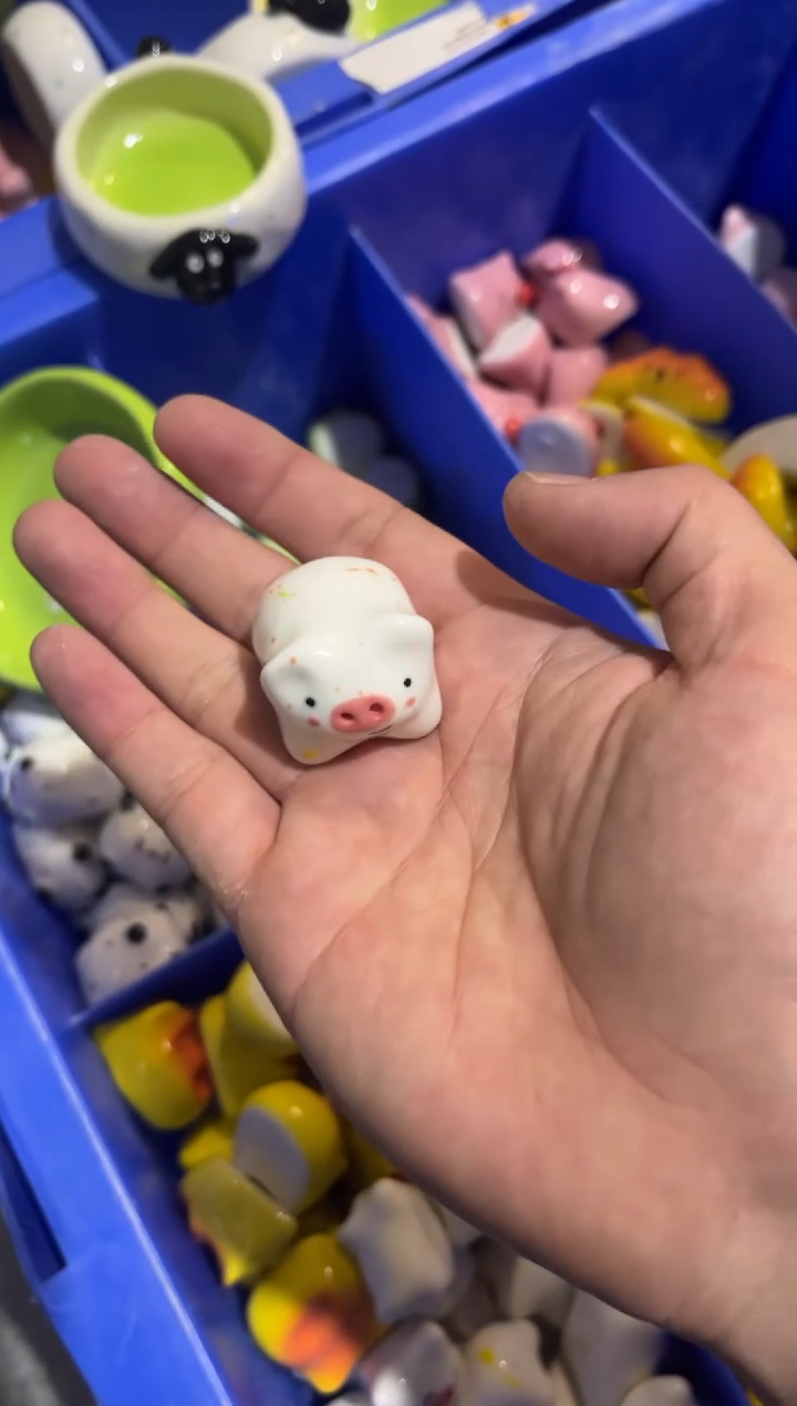 305手工手绘陶瓷品