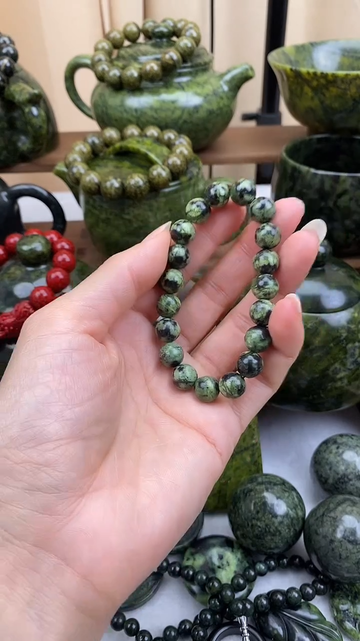【闪购商品】蛇纹石玉手串未镶嵌手串