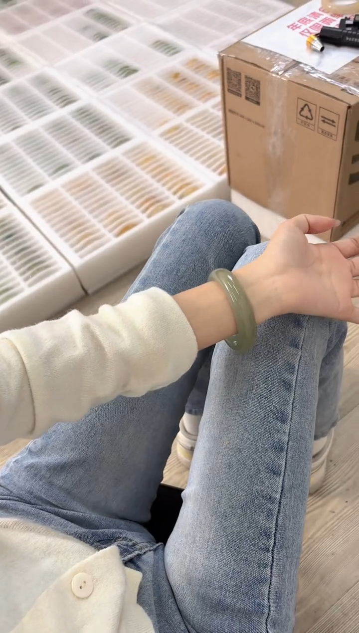 未镶嵌手镯石英质玉57-57D