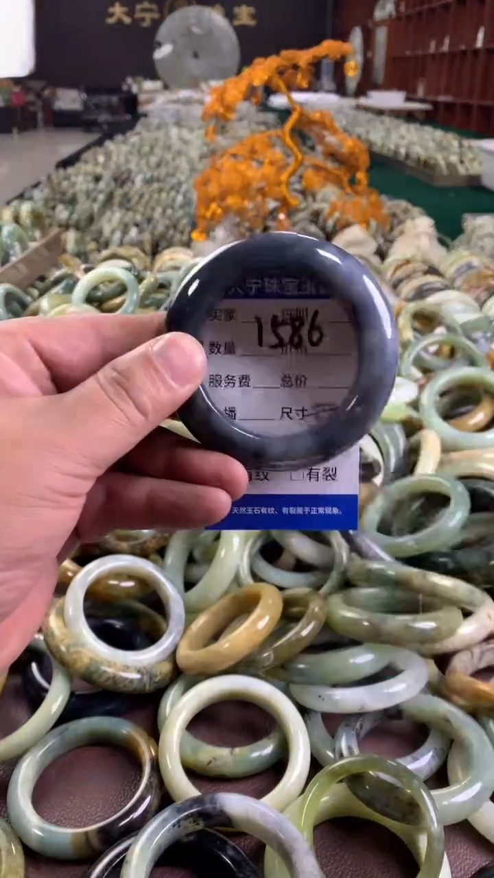 未镶嵌蛇纹石玉手镯1586