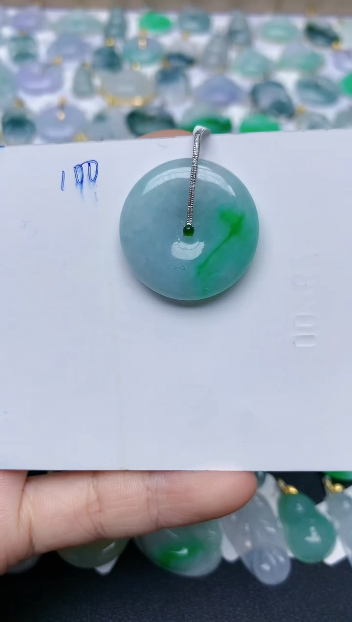 【闪购商品】翡翠颈饰18K金镶嵌天然翡翠A货    