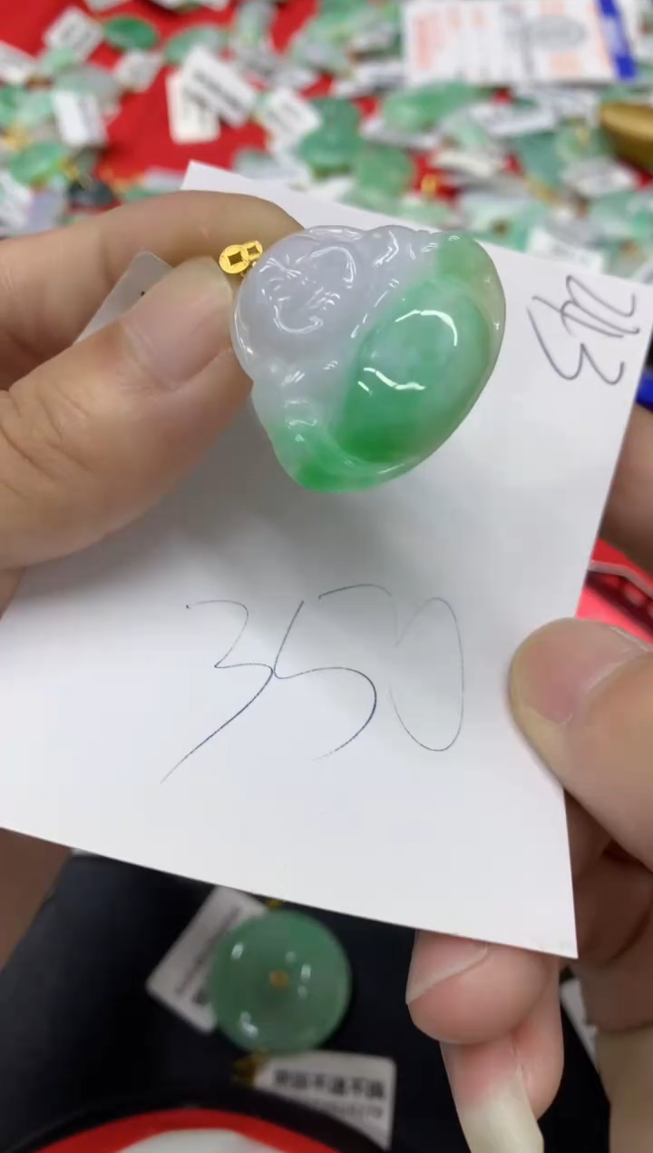 【闪购商品】翡翠颈饰18K金镶嵌翡翠
