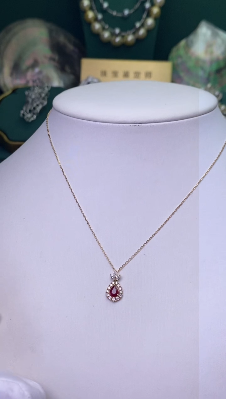 【闪购商品】红宝石颈饰18K金镶嵌1