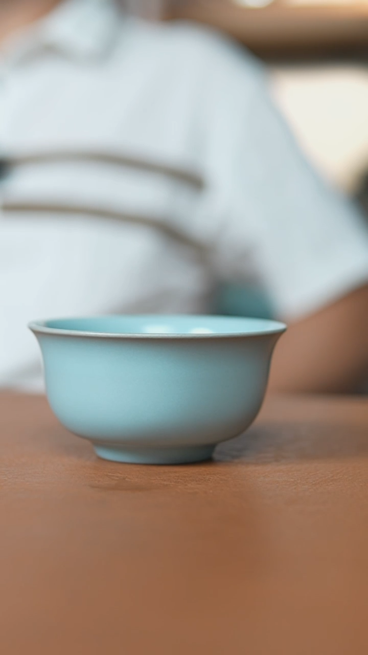 瓷片仿古宋臻釉压手杯瑕