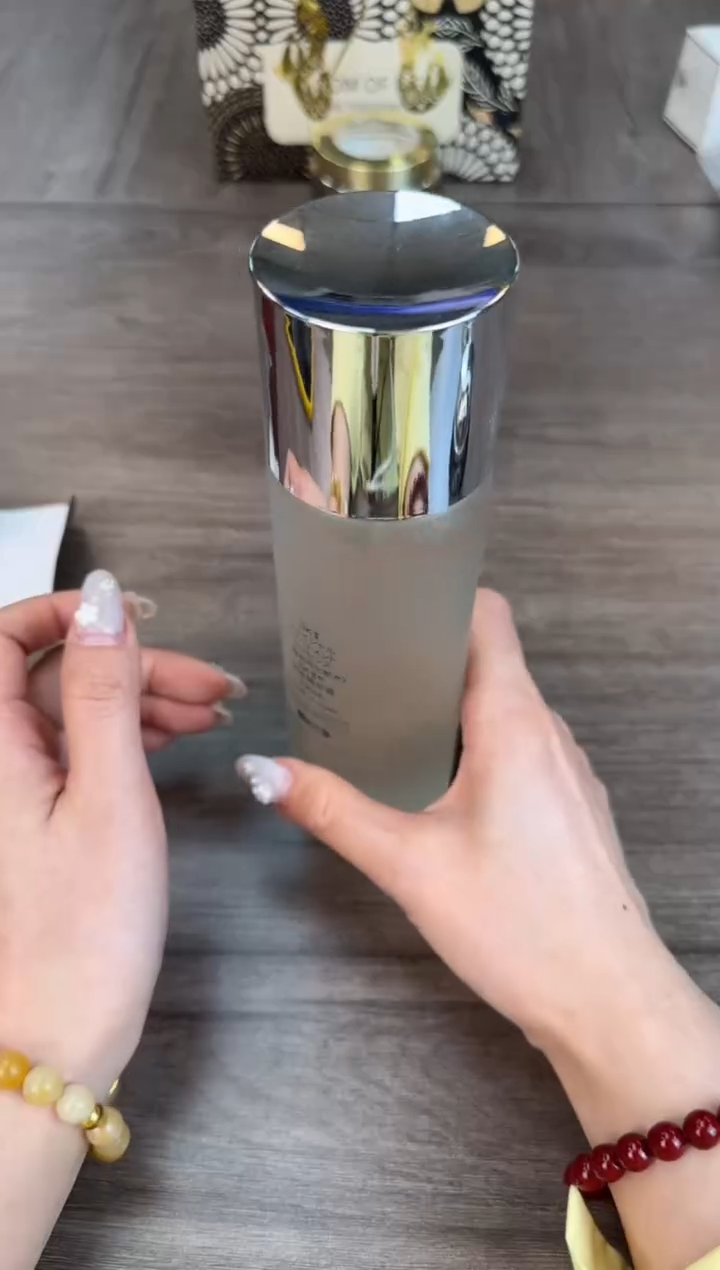 瓷片新号开播漏不停@@CQ343