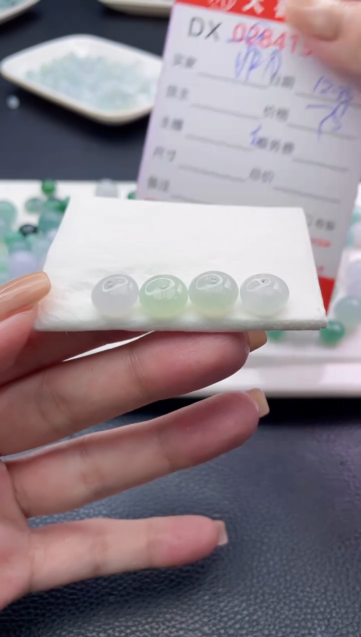 未镶嵌定制翡翠菲**秋珠子