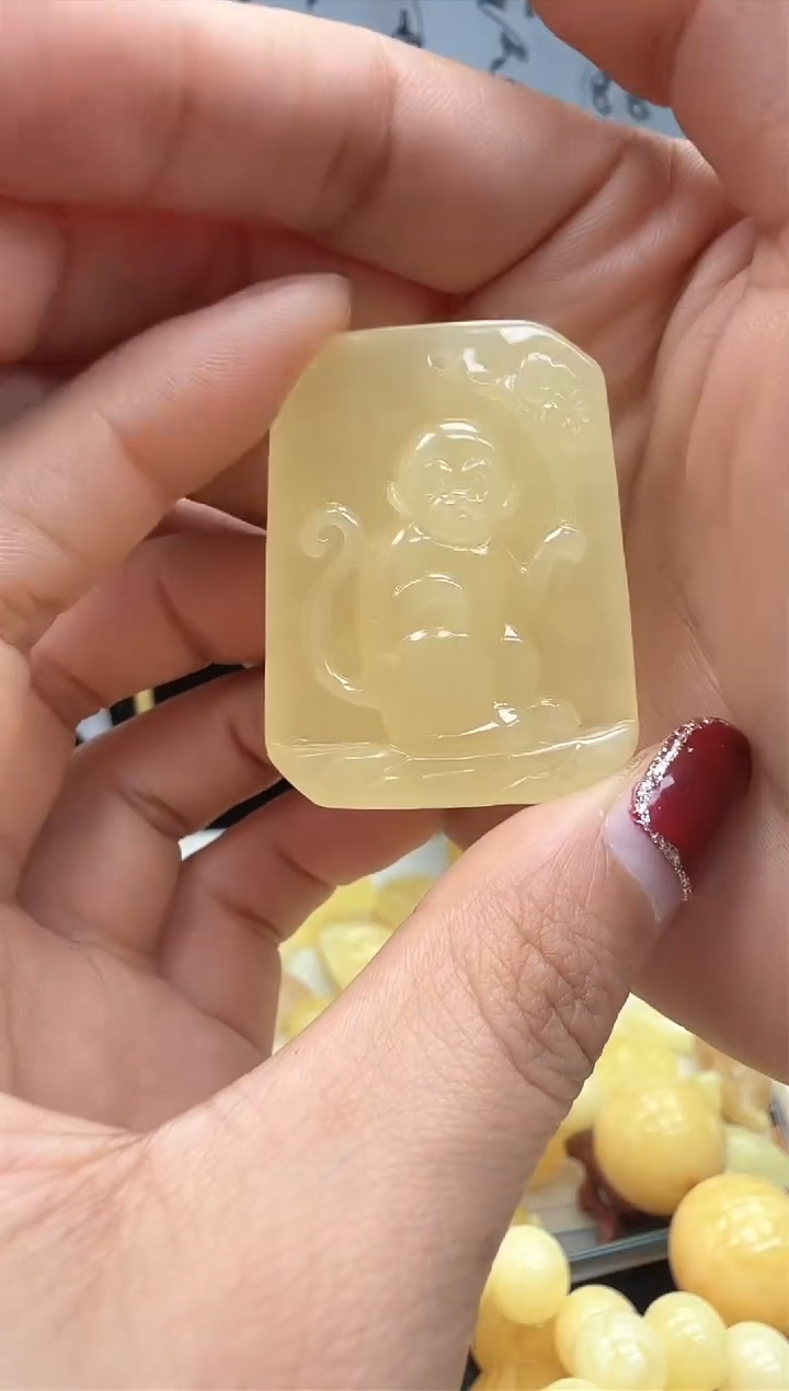 【闪购商品】琥珀裸石未镶嵌挂坠