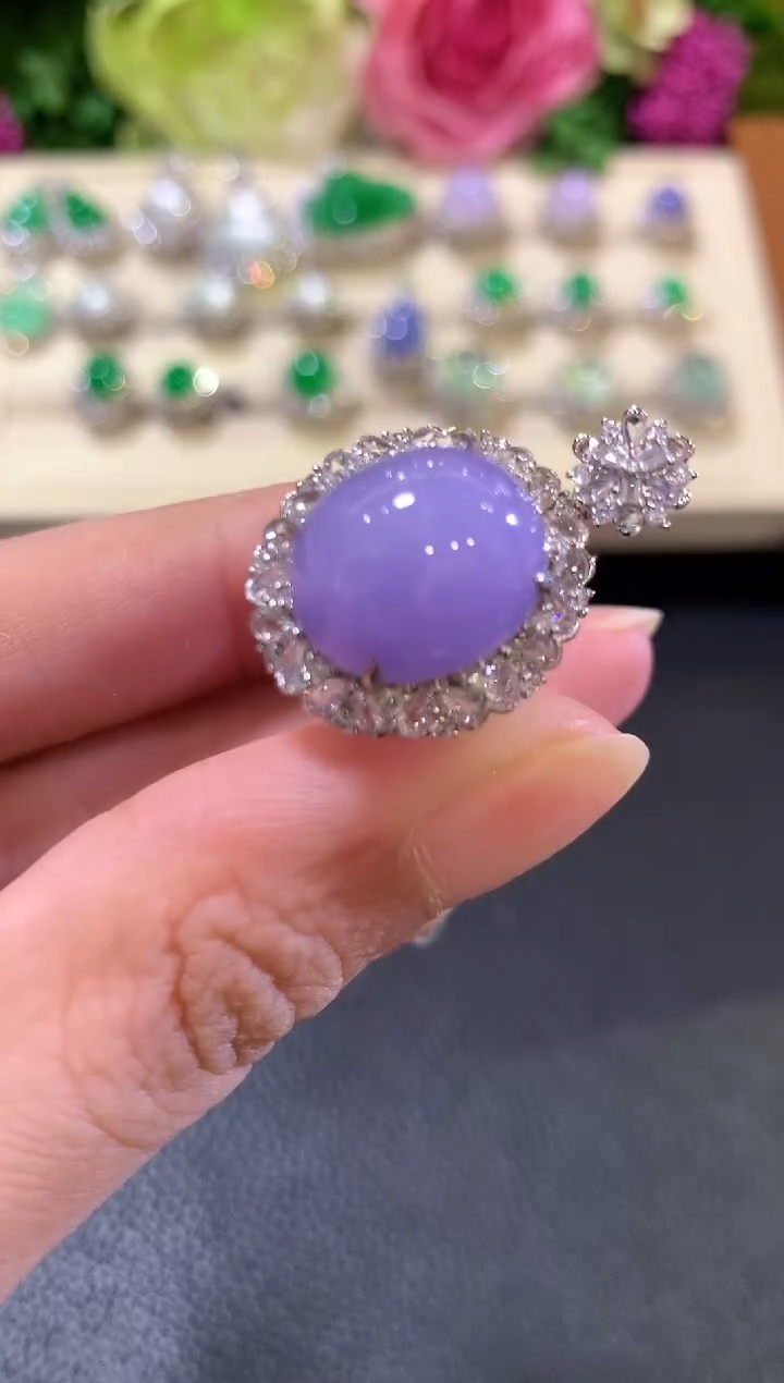 18K金镶嵌戒指翡翠z147  紫色有色差