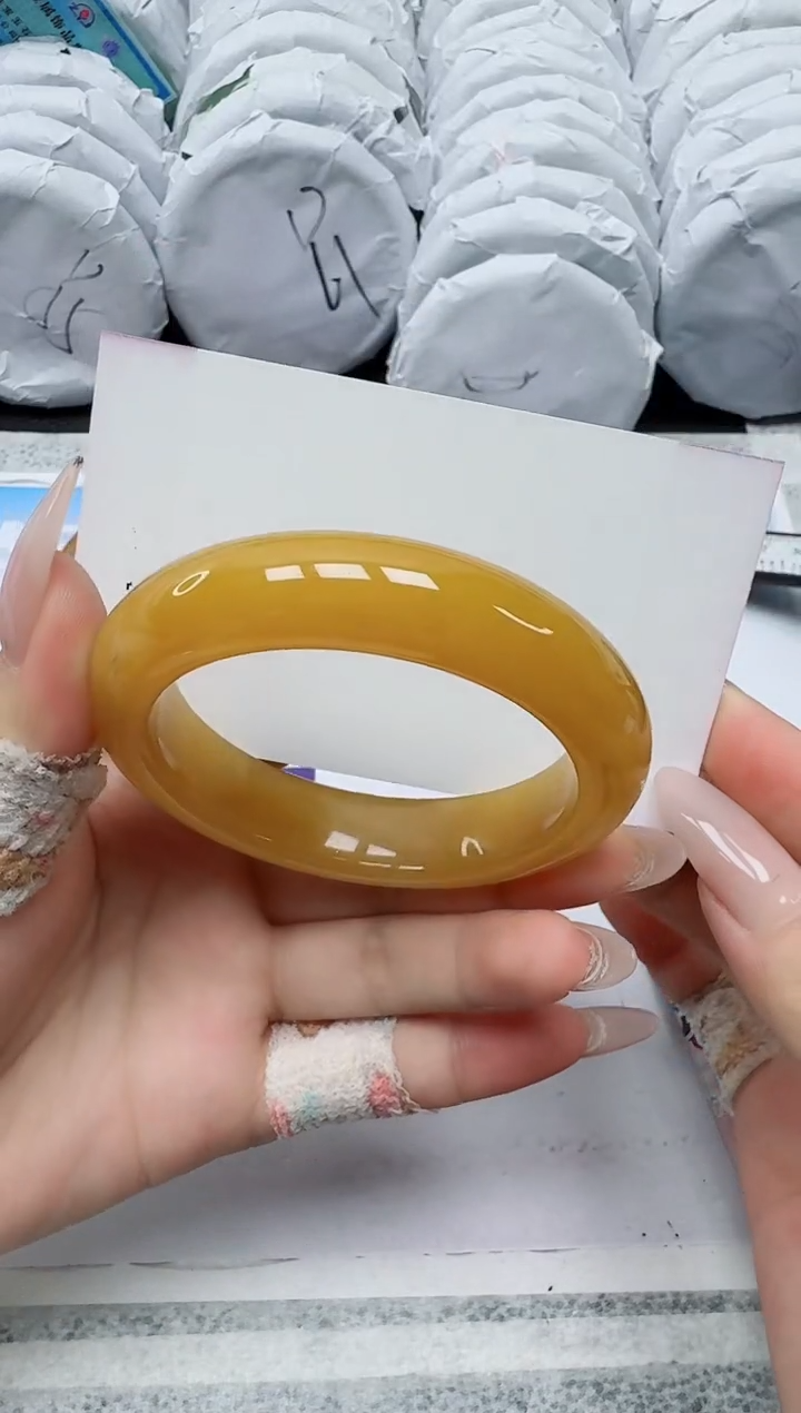 石英质玉手镯未镶嵌77