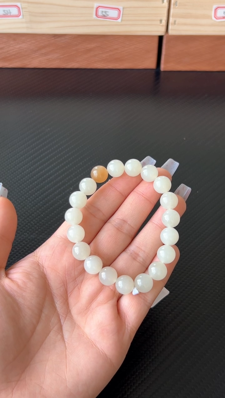 未镶嵌手串和田玉张*甄且末微色差金山卡10M