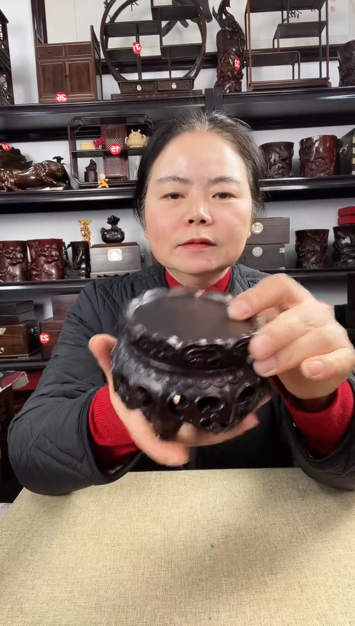 木新莲老李红木工艺品