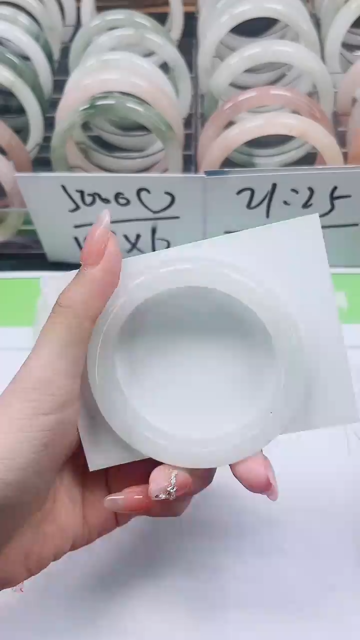 【闪购商品】石英质玉手镯未镶嵌A235-53/54