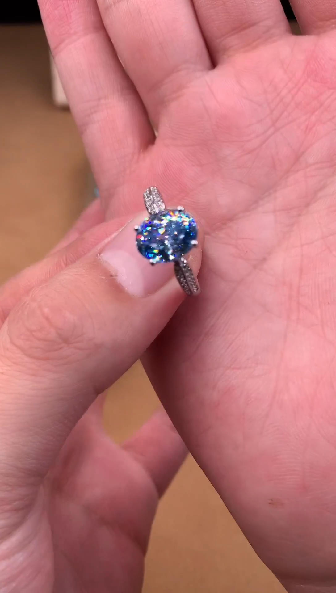 银S925镶嵌戒指海蓝宝石2222