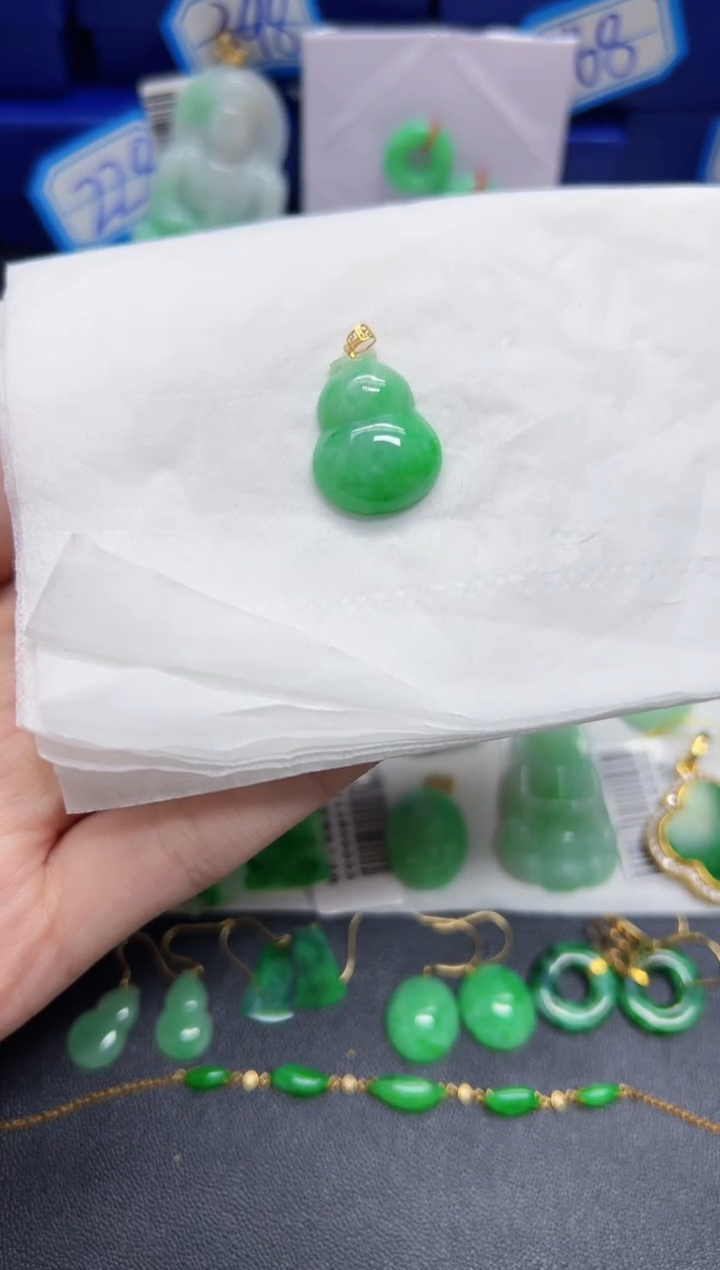 【闪购商品】翡翠颈饰未镶嵌Y缅料A货/多样性发货/一件