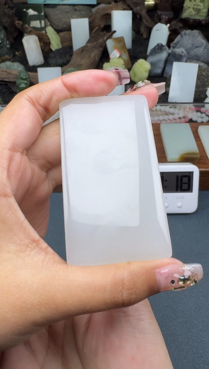 【闪购商品】和田玉颈饰未镶嵌菲菲