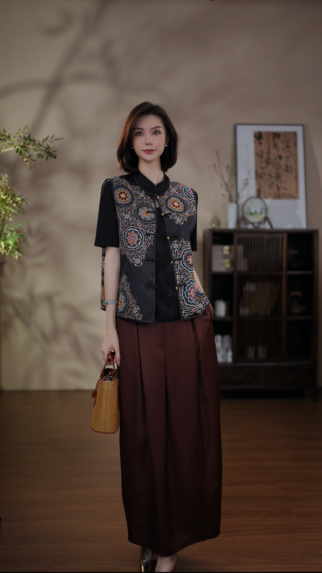 GONG QUE【传承系列】新中式早春圆领桑蚕丝打籽绣对襟马甲 242904