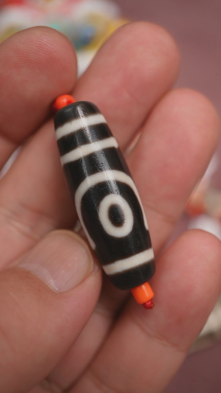 【闪购商品】玛瑙/玉髓颈饰未镶嵌二眼蚀花玛瑙珠定制编绳