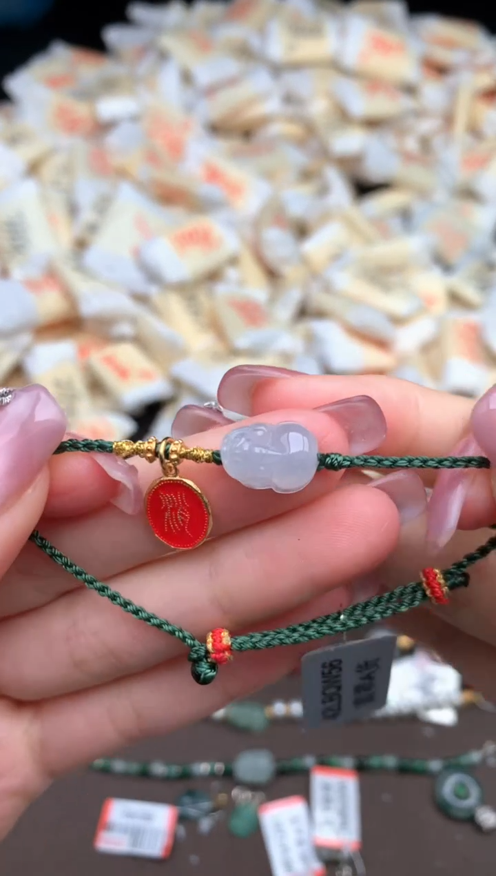【闪购商品】翡翠手绳未镶嵌 —