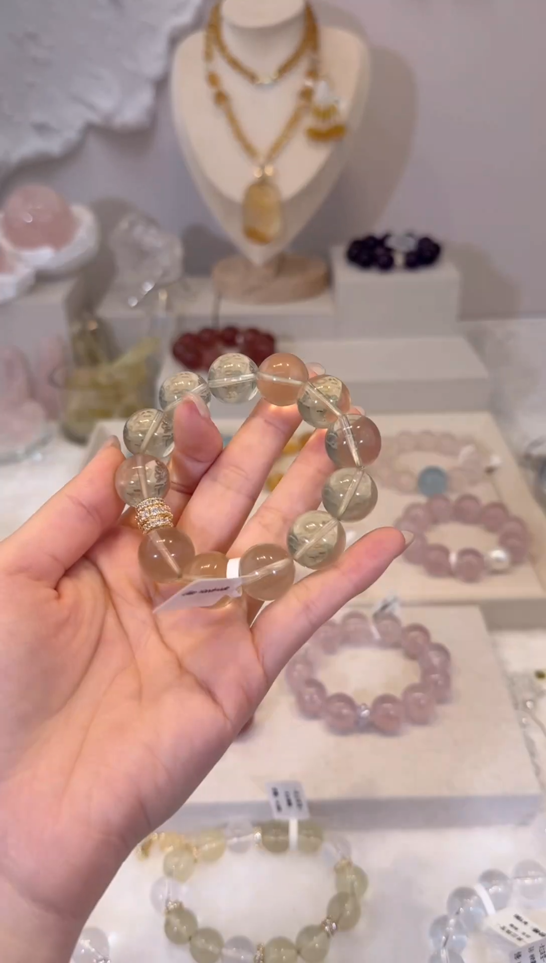 水晶手串未镶嵌拍4单发一串 多样性发货 15mm