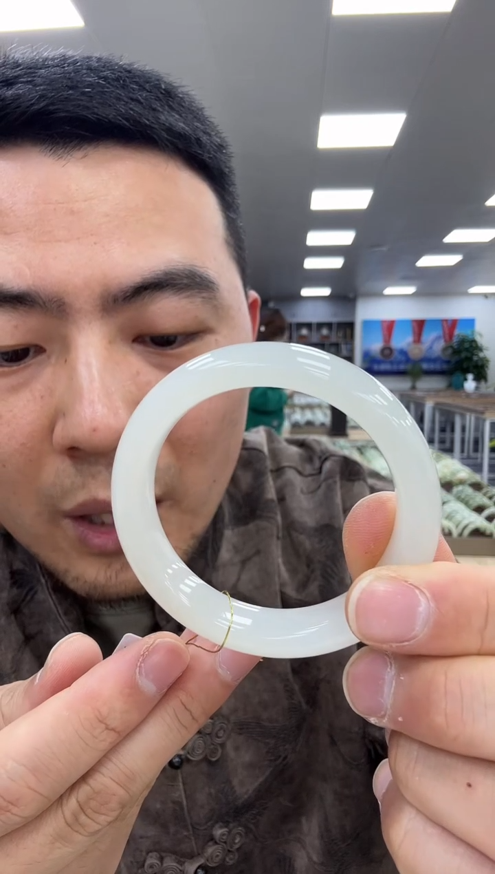 【闪购商品】和田玉手镯未镶嵌53  479