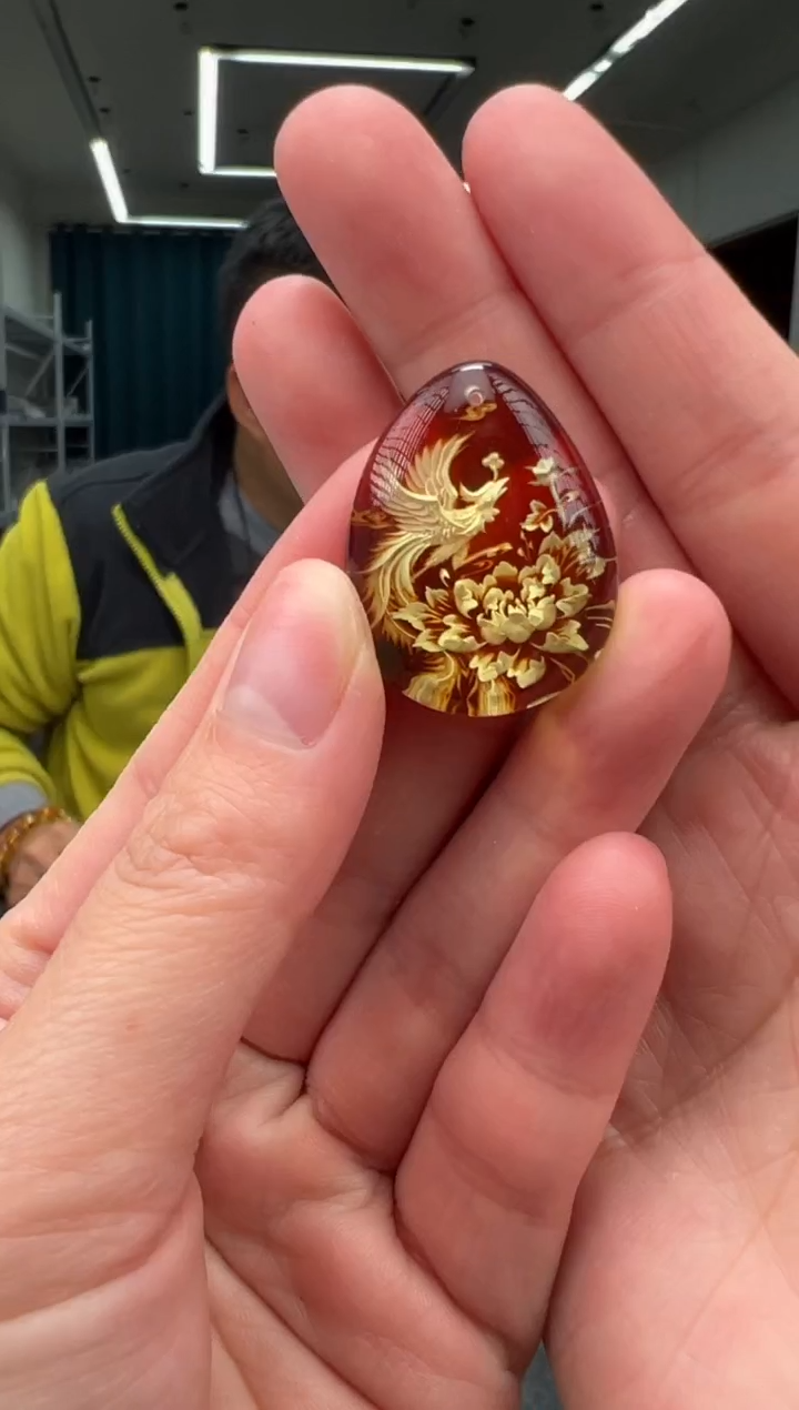 琥珀颈饰未镶嵌吊坠