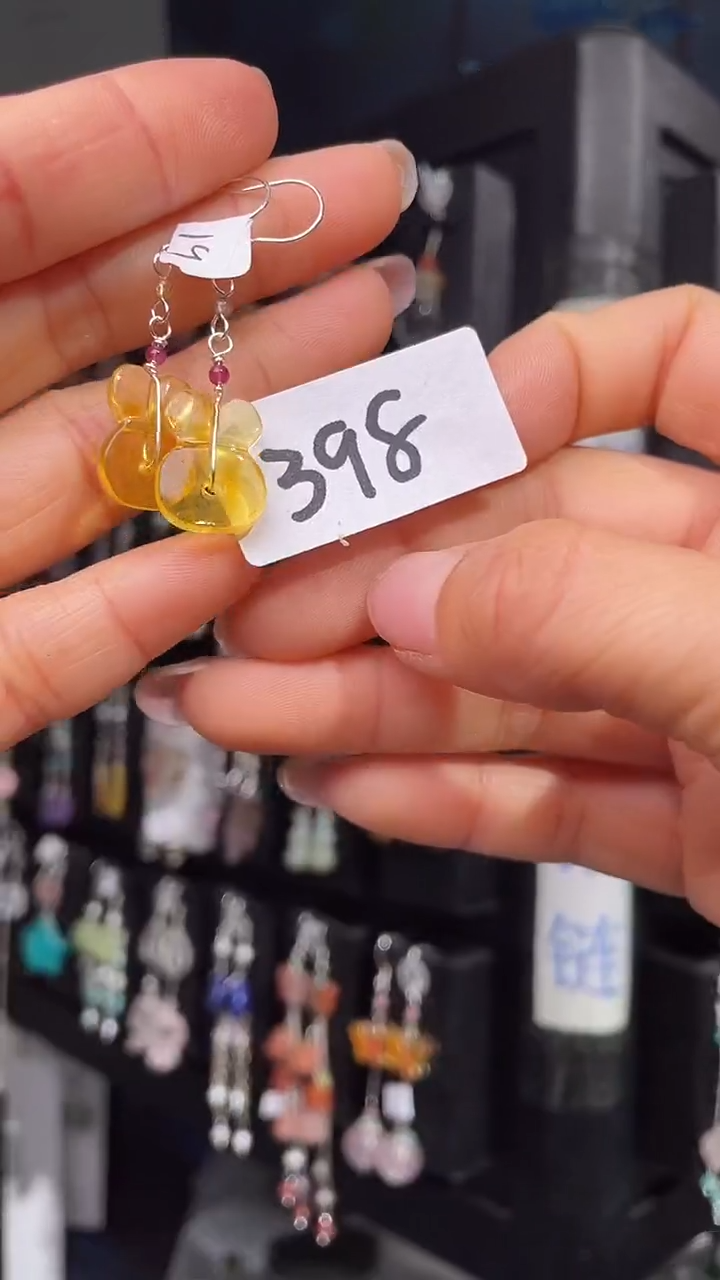 蜜蜡未镶嵌耳饰喜欢拍