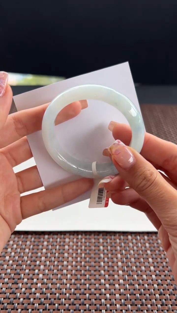 【闪购商品】翡翠手镯未镶嵌23号53*12.5*8.1